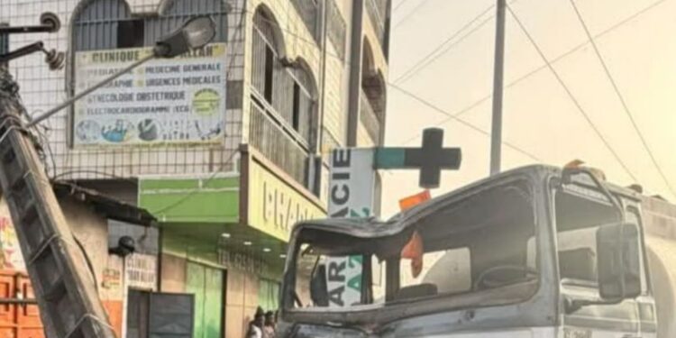 ENCO 5 Rails : Un camion percute un poteau électrique, EDG engage des travaux de réparation