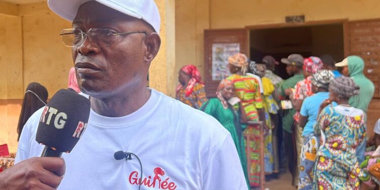 Scrutin du 31 mai : Le Préfet de Guéckédou vote et se réjouit du bon déroulement du scrutin