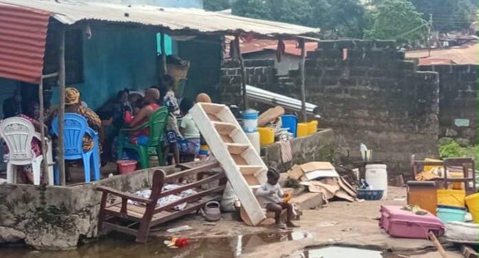Kindia : une violente tempête laisse des dizaines de familles sans abri au quartier Abattoir
