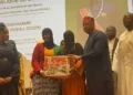 Guinée : le FONIJ finance 20 jeunes entrepreneurs et équipe 100 femmes en machines à coudre