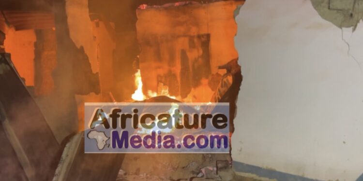 Guéckédou : un incendie ravage une concession à Farako, d’importants dégâts matériels