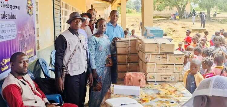 Guendembou : L’ADIG Soutient l’excellence; 3 480 cahiers et plus de 2 000 stylos pour encourager les élèves méritants ».