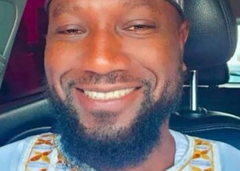 NÉCROLOGIE : Boubacar Yacine Diallo rend un hommage poignant à Séné Diallo, « Maître de la Parole »